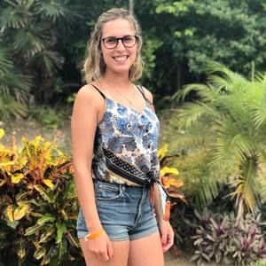 Meet your Posher, Lydia